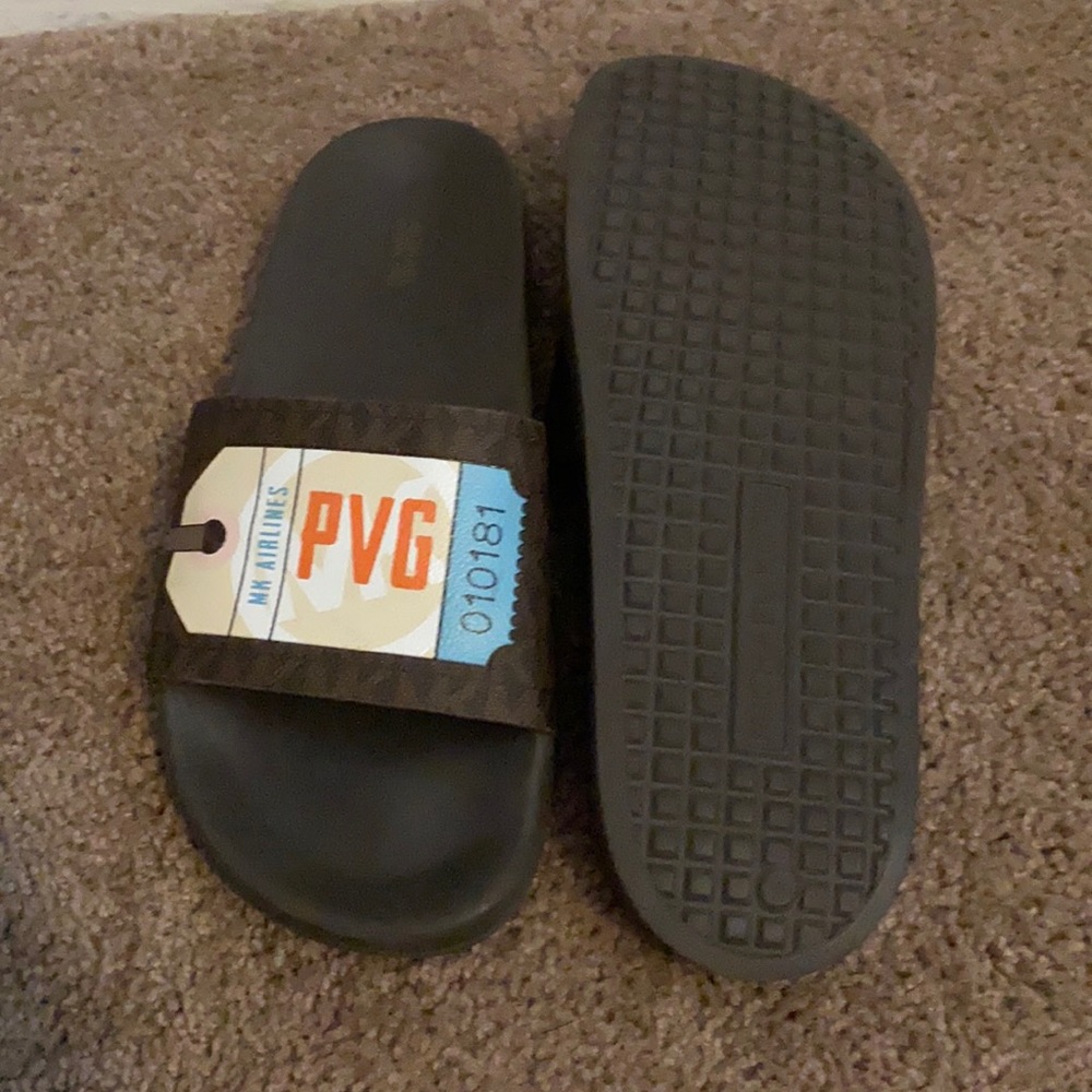Michael Kors Slides